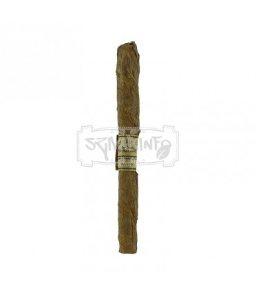 Leaf by Oscar Maduro Lancero